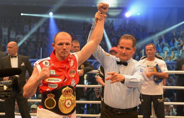 Бремер успешно защитил титул чемпиона